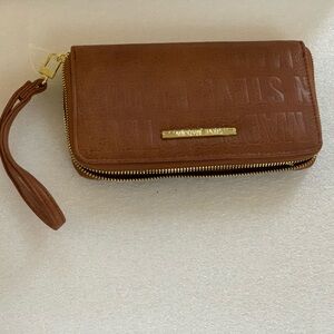 🆕 Steve Madden Wallet 👛  Color: Brown  Brand 🆕